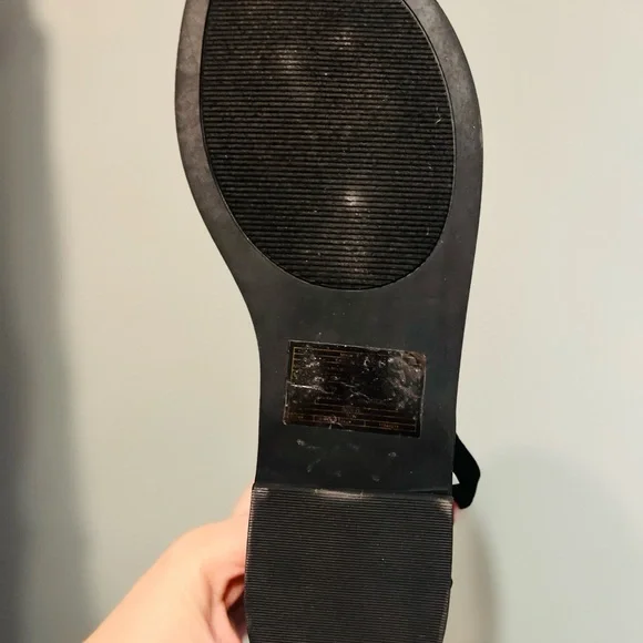 NWOT- Torrid Gem T-Strap Sandals - Picture 3 of 4